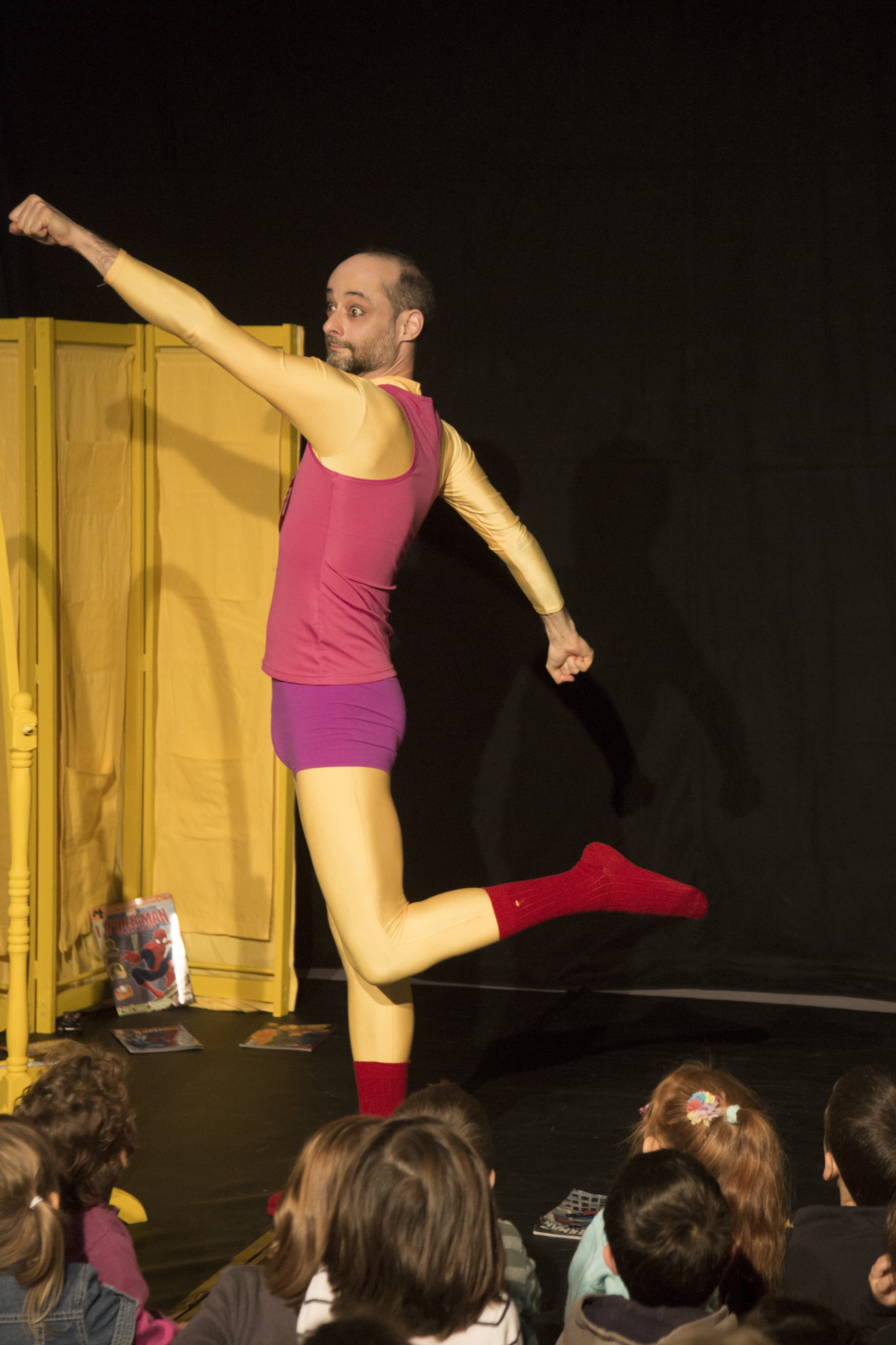 Petits poids et haltères - Compagnie La Pierre et le Tapis 2 - Photo Bernard Lazéras